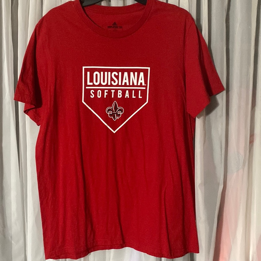 Louisiana Ragin’ Cajuns softball tshirt. Unisex L